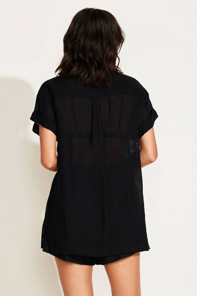 6211205 BlackEcoLinen PlayaPocketBlouse BLK 6061005 BlackEcoLinen TheGetawayShort BLK B